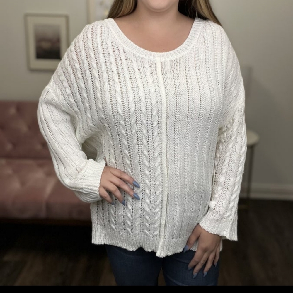 NWT POL sweater. Large